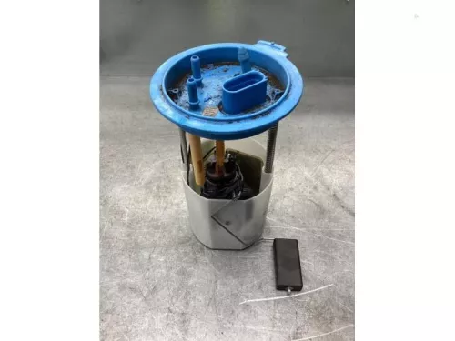 Benzinepomp-8111124