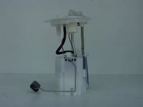 Benzinepomp-7890704