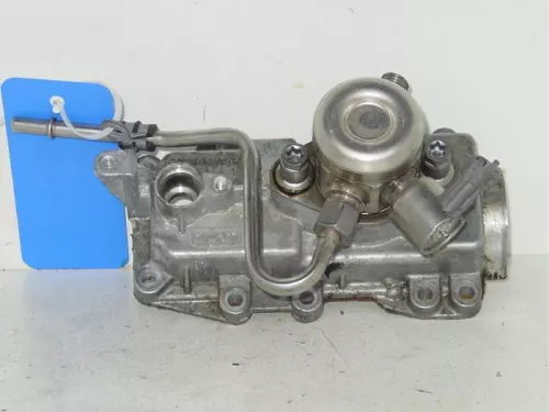 Benzinepomp-7893342 (4539910)