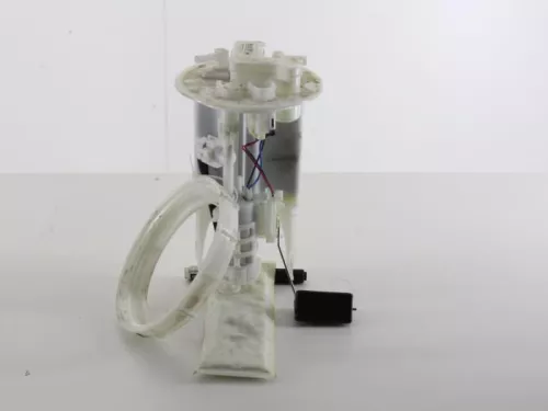 Benzinepomp-7890136 (4642279)