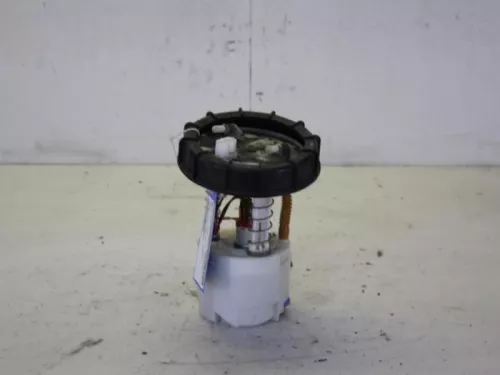 Benzinepomp-7882575