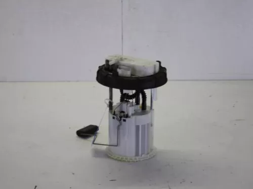 Benzinepomp-7885250