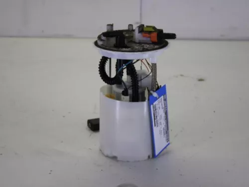 Benzinepomp-7882905
