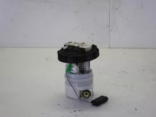Benzinepomp-7882625