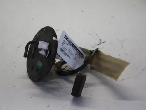 Benzinepomp-7880543