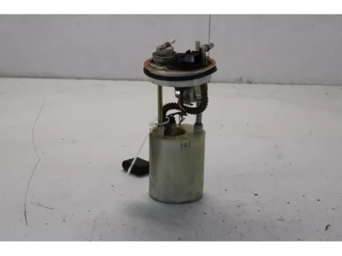 Benzinepomp-7575576