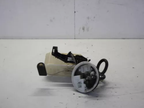 Benzinepomp-7569074 (3479237)