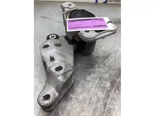 Motorsteun-8354608
