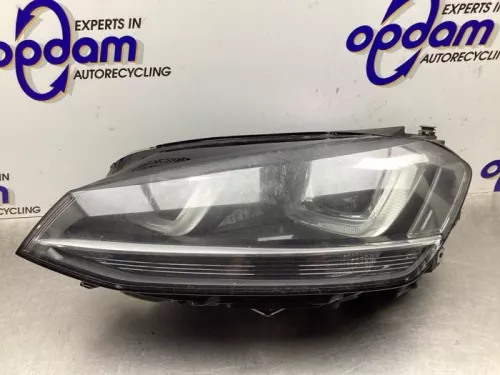 Koplamp links-8372211