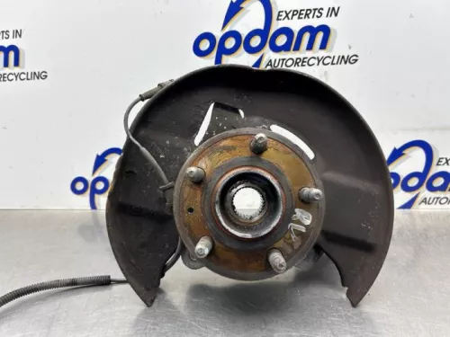 Fusee rechts-voor-8293334 Fusee rechts-voor-8293334