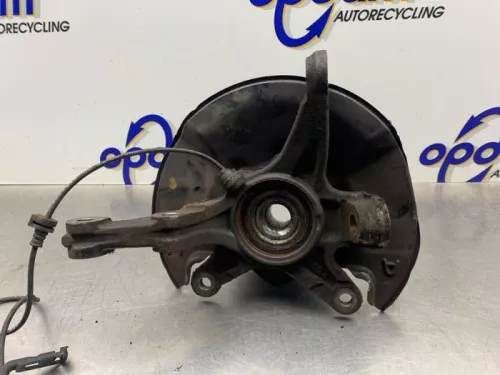 Fusee rechts-voor-8300878