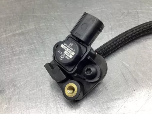 Brandstofdruk sensor-7861959 (17921070)