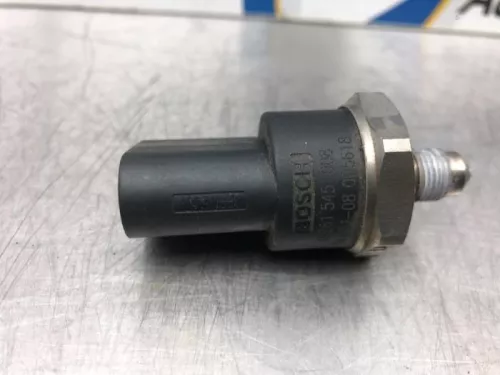 Brandstofdruk sensor-7577160 (16608541)