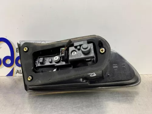 Achterlicht rechts-8375720