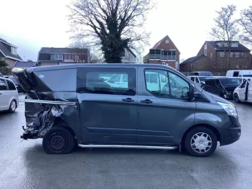 Scherm rechts-voor-8132281 Scherm rechts-voor-8132281