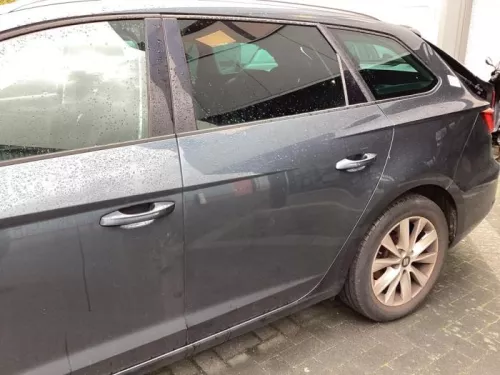 Portier 4Deurs links-achter-8390770