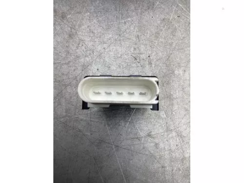 Brandstofpomp module-7435092 (17784599)