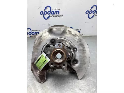 Fusee rechts-achter-8315109