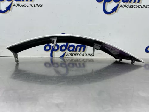 Koplamprand links-8417948