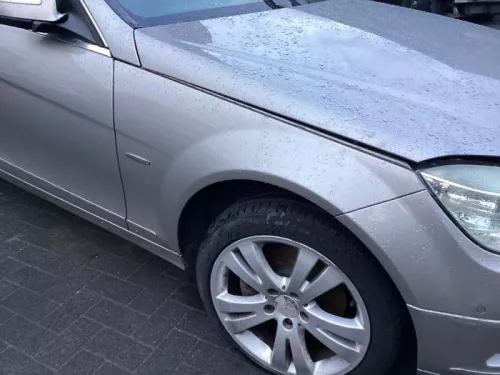 Scherm rechts-voor-8421186