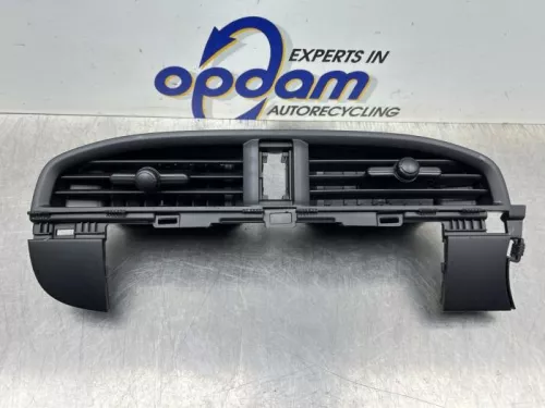 Luchtrooster Dashboard-8417088