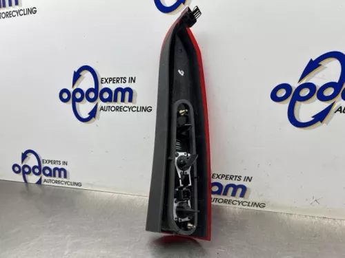 Achterlicht links-8430728