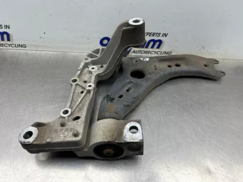 Draagarm onder rechts-voor-8395116