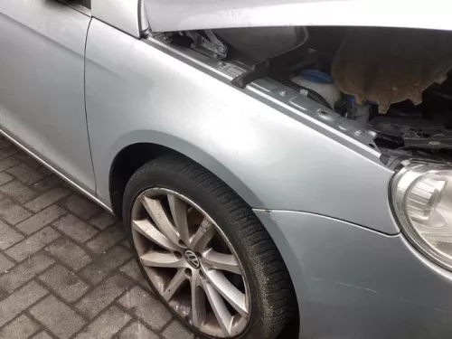 Scherm rechts-voor-8439825