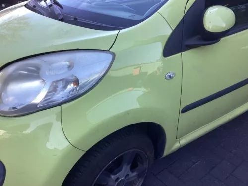 Scherm links-voor-8442696