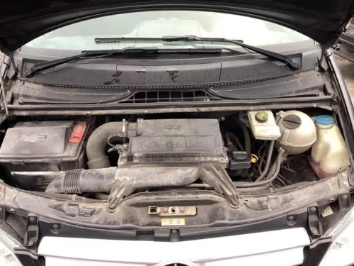 Ruitenwisserarm voor-8419487