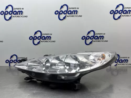 Koplamp links-8453874