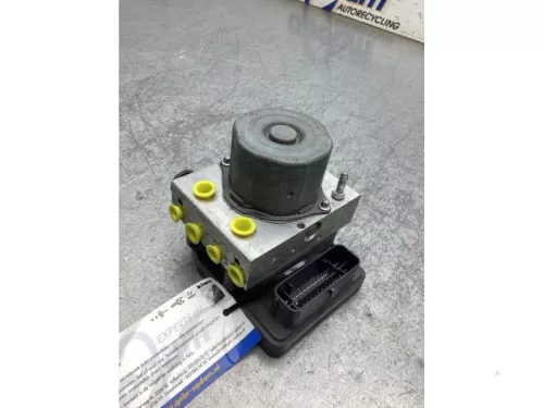 ABS Pomp-8418129