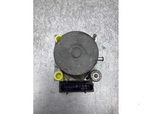 ABS Pomp-8428586