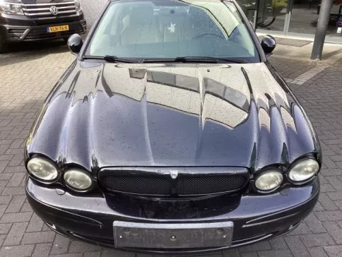 Motorkap-8467888