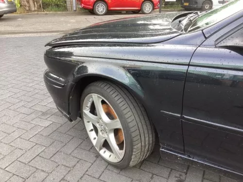 Scherm links-voor-8467888
