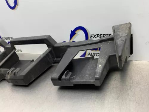 Bumperframe achter-8239615 (21434358)