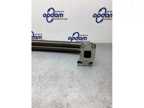 Bumperframe achter-8241374 (22562917)