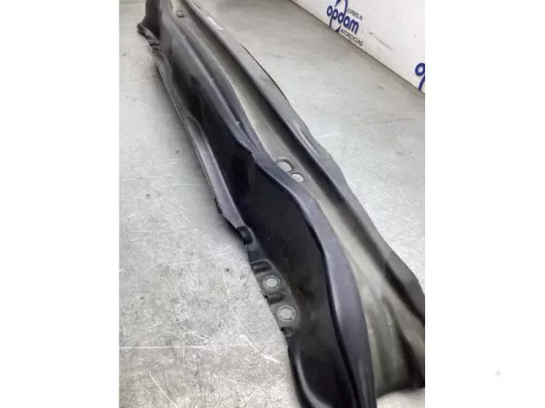 Bumperframe achter-8133207 (22087098)