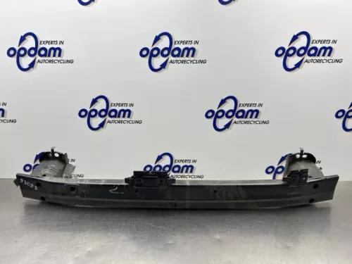 Bumperframe voor-8303821