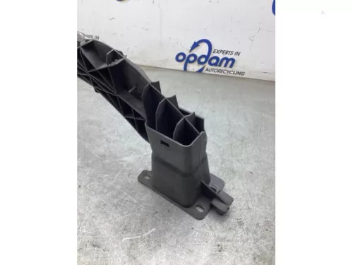Bumperframe voor-8242724 (22126072)