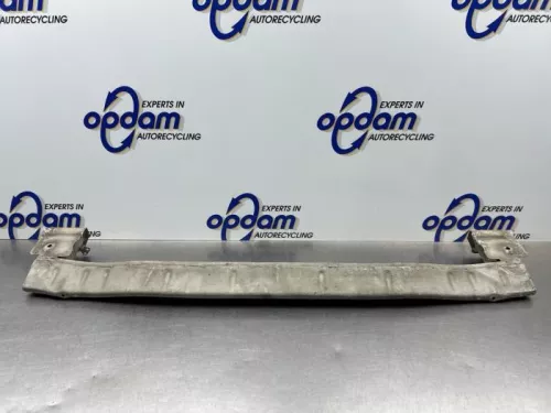 Bumperframe voor-8290905 (22606807)