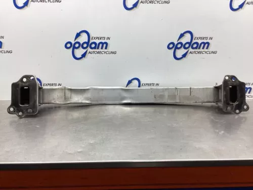 Bumperframe voor-7183896 (18645462)