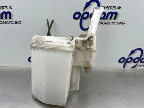Ruitensproeiertank voor-8334214
