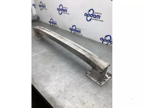 Bumperframe voor-8219172 (21274369)