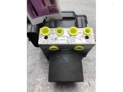 ABS Pomp-8513517