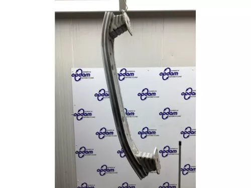 Bumperframe voor-8201400