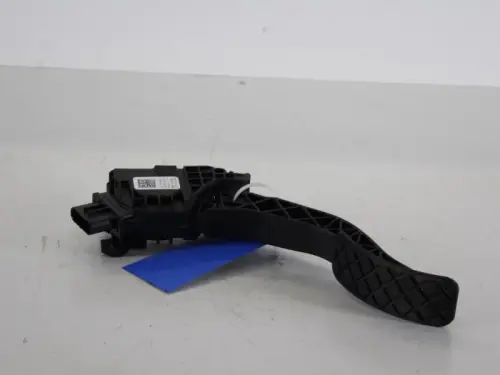 Gaspedaalpositie Sensor-7889035
