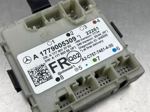 Centrale Deurvergrendelings Module-8298337 (22244304)