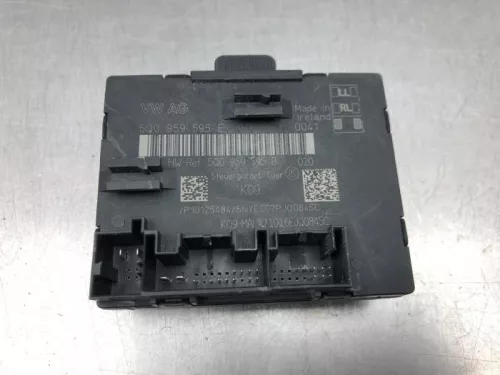 Centrale Deurvergrendelings Module-8203016 (21217704)
