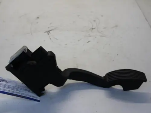 Gaspedaalpositie Sensor-7881221